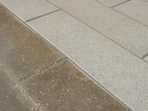 Tilbud på fliserens: Spar 50% med Total Algeservice